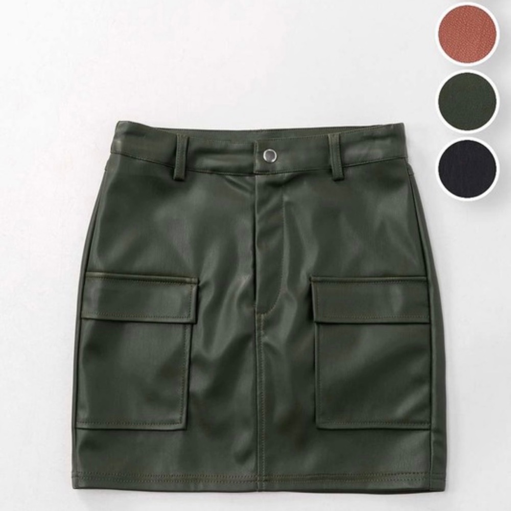 Faux leather mini skirt